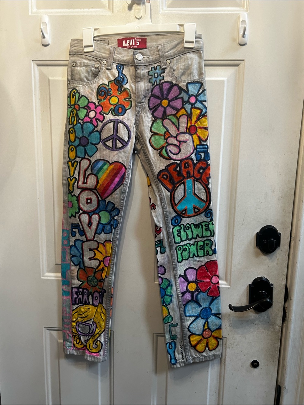 Levi's womens Hand-Painted Floral & Peace Sign Skinny Jeans - Multicolor Artwork